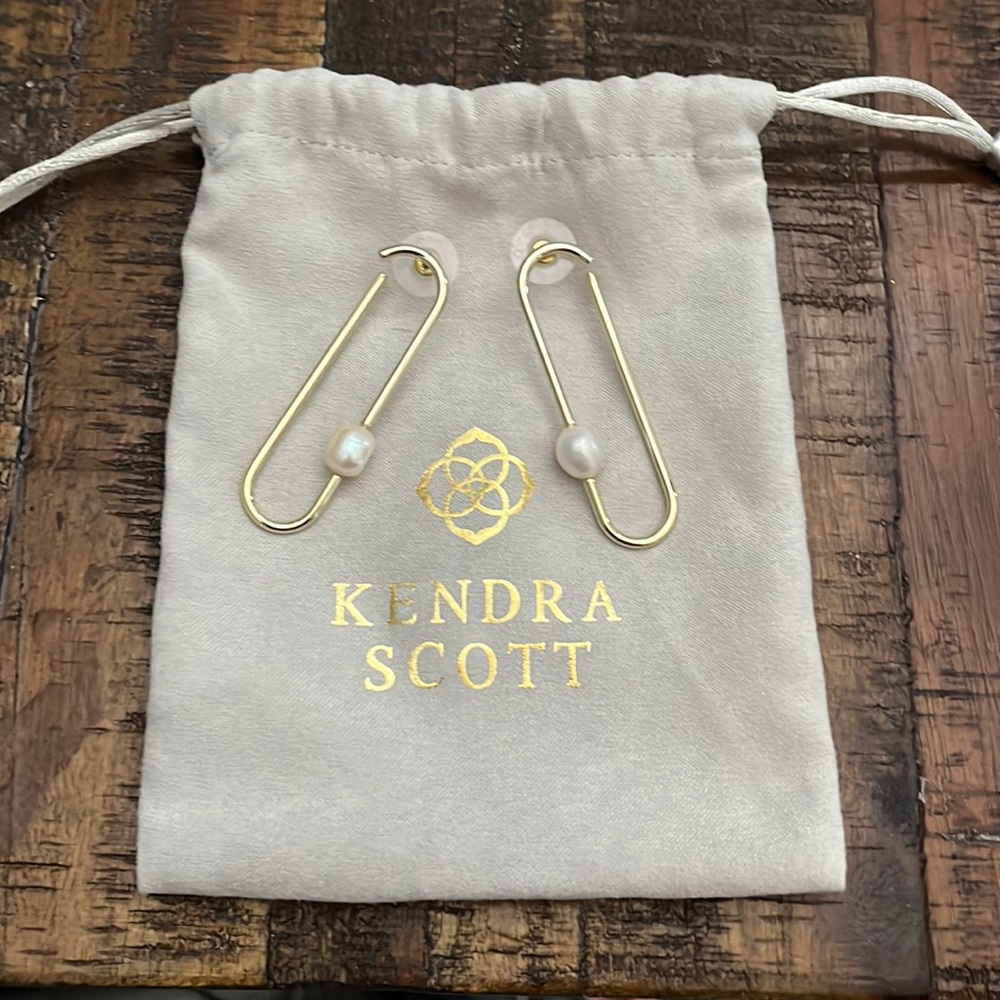 Kendra Scott Large Pearl Loop Earrings